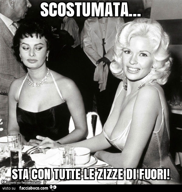 Scostumata… sta con tutte le zizze di fuori