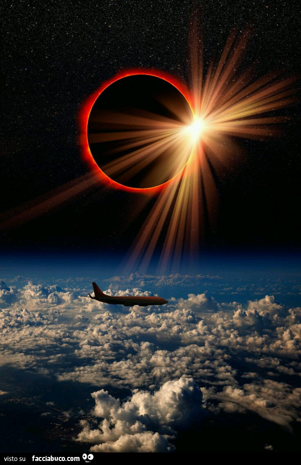 Eclissi solare con aereoplano