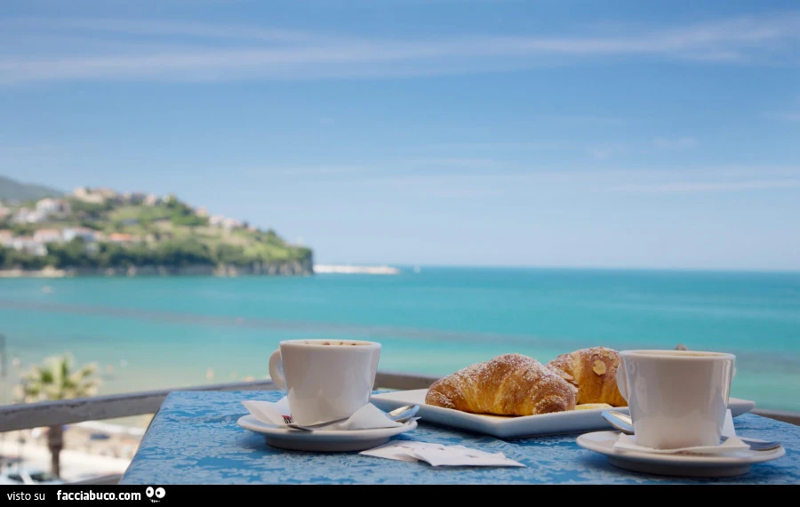Colazione sul mare